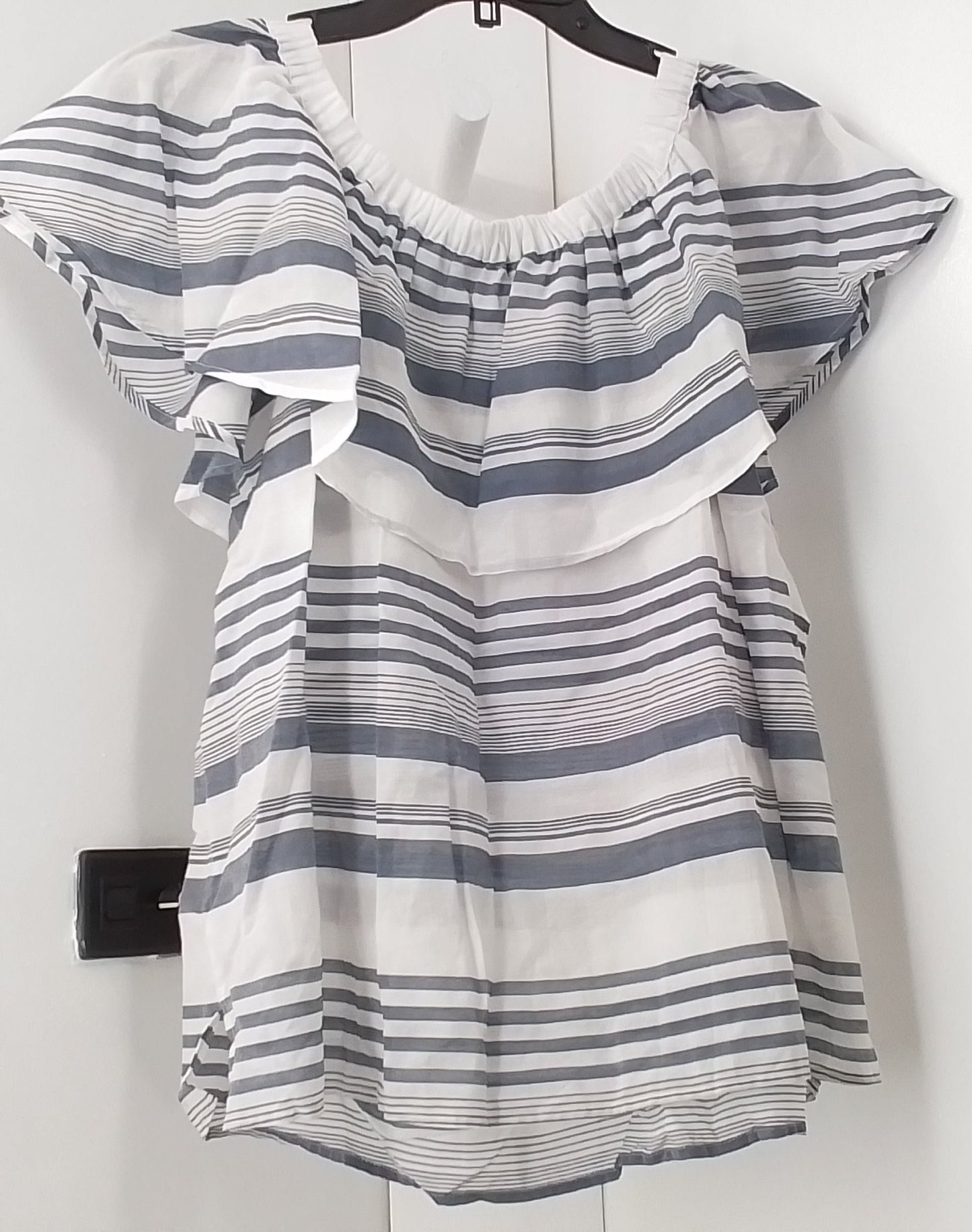 Loft Women's Blue and White Striped Blouse