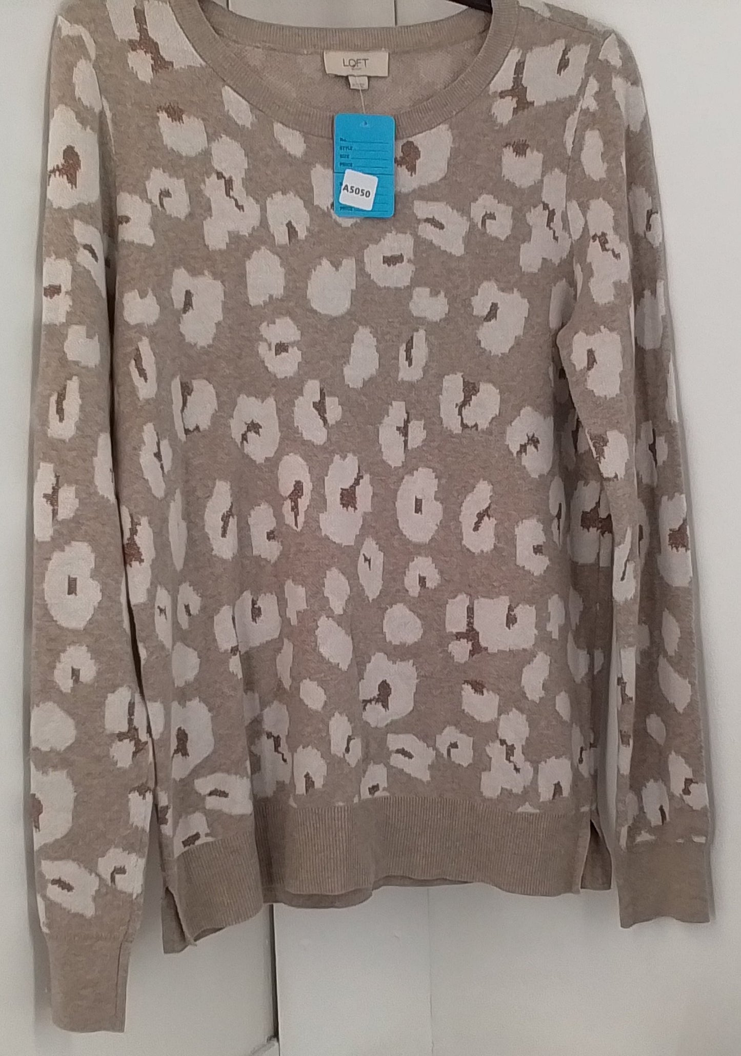 Loft Women's Tan Patterned Sweater