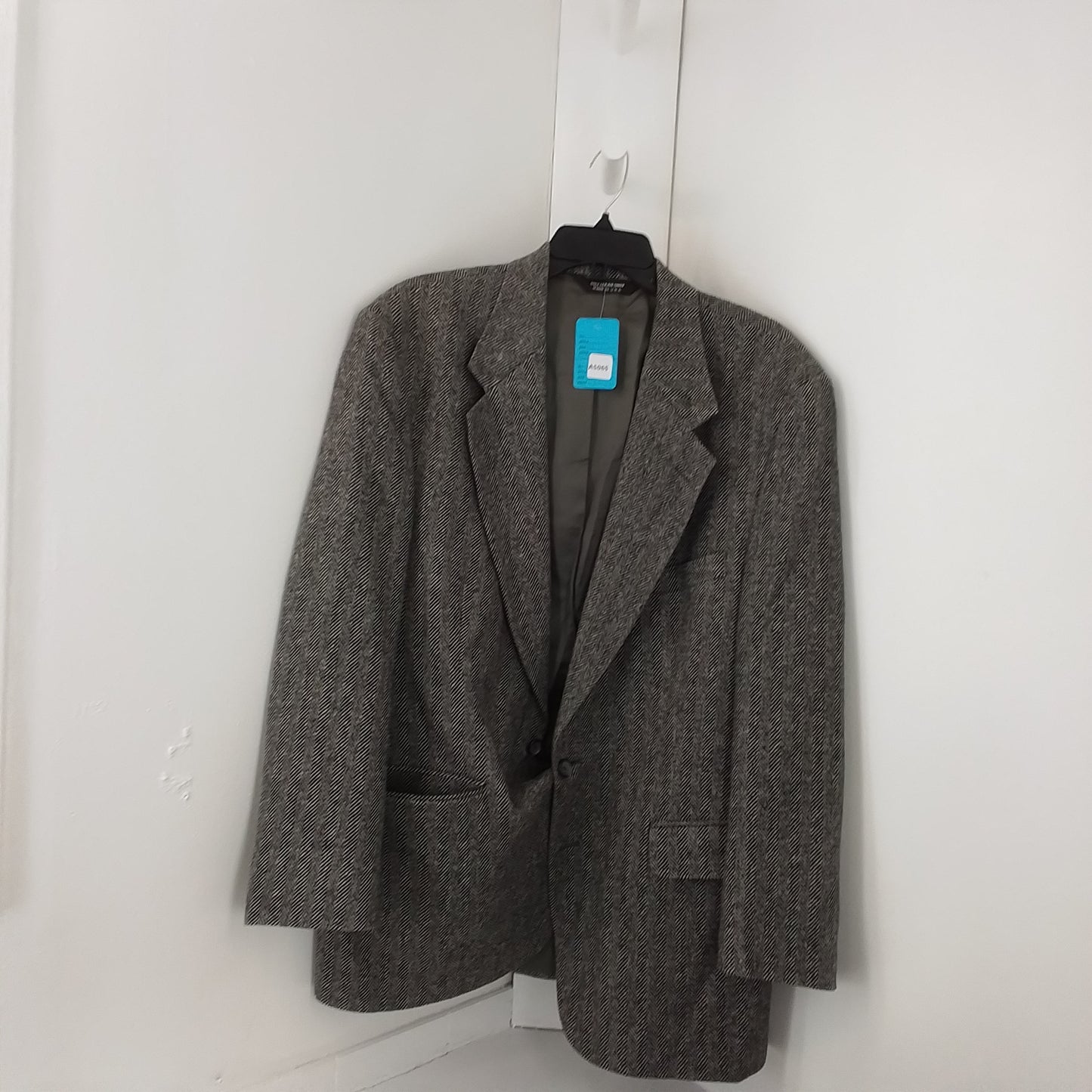 Lord and Taylor men's blazer