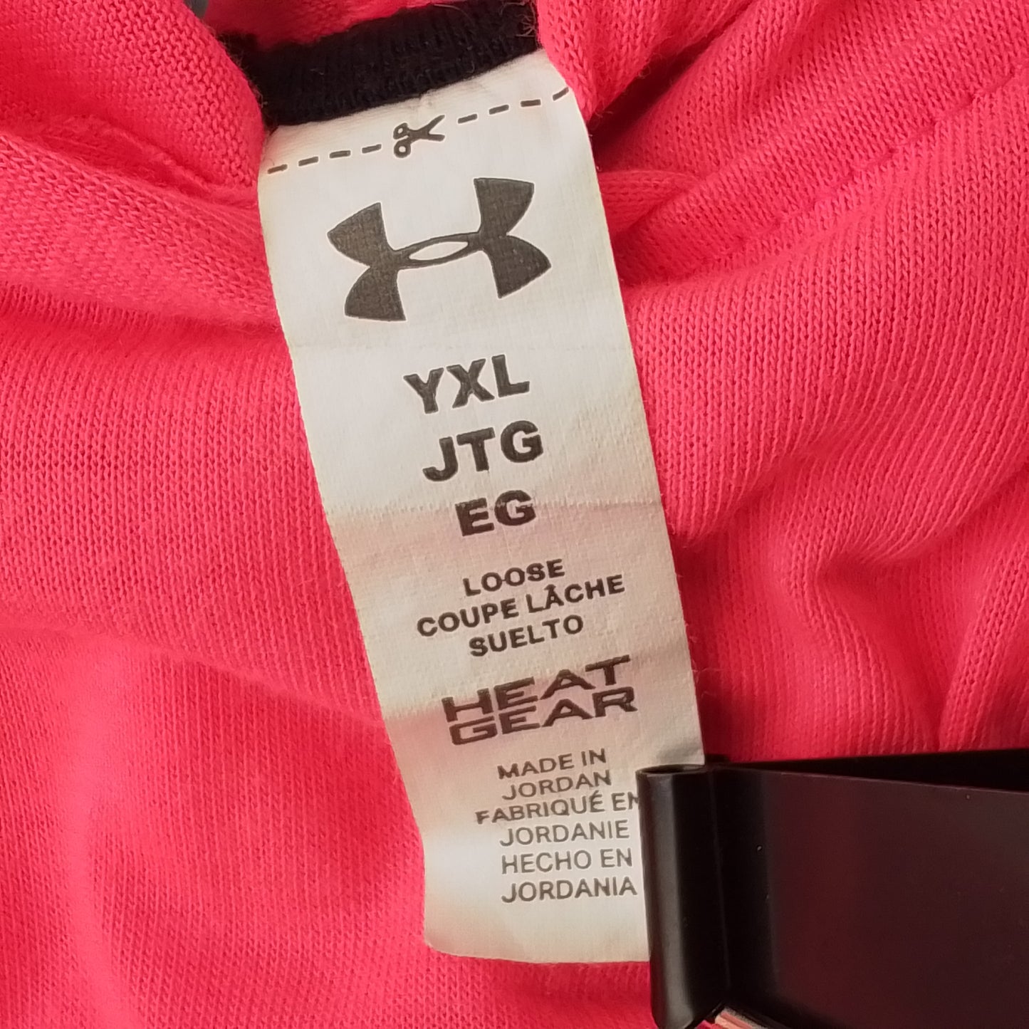 women's Under Armour shirt