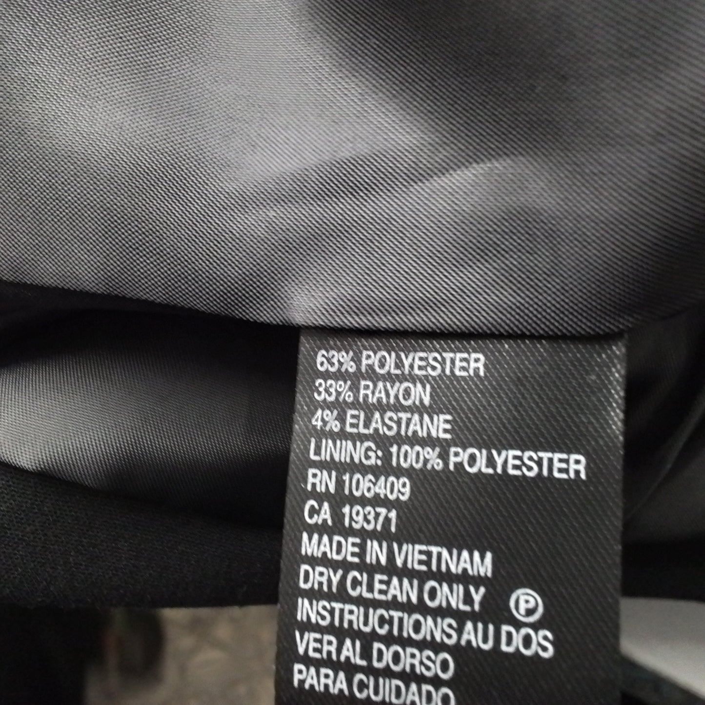 wonmen's Tahari jacket