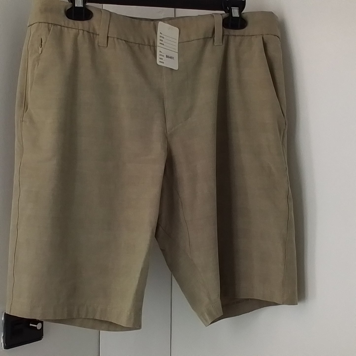 MEN HANGTEN SHORTS