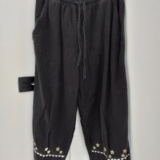 Women's Jane Ashley Petite Capris