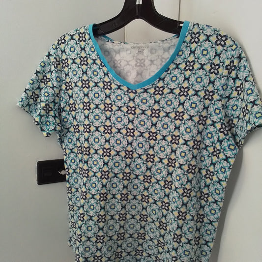 WOMEN'S KIM ROGERS V-neck T-shirt