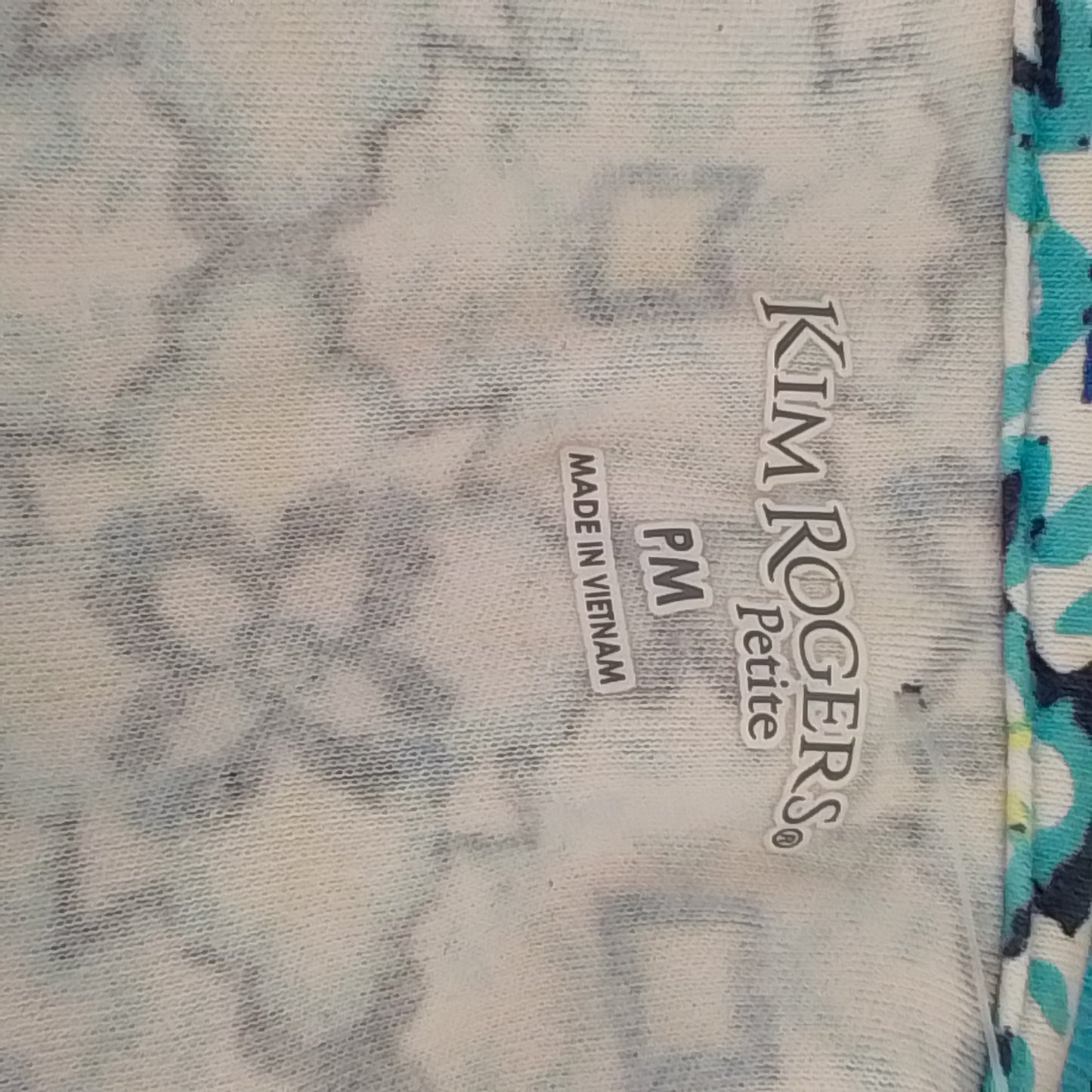 WOMEN'S KIM ROGERS V-neck T-shirt