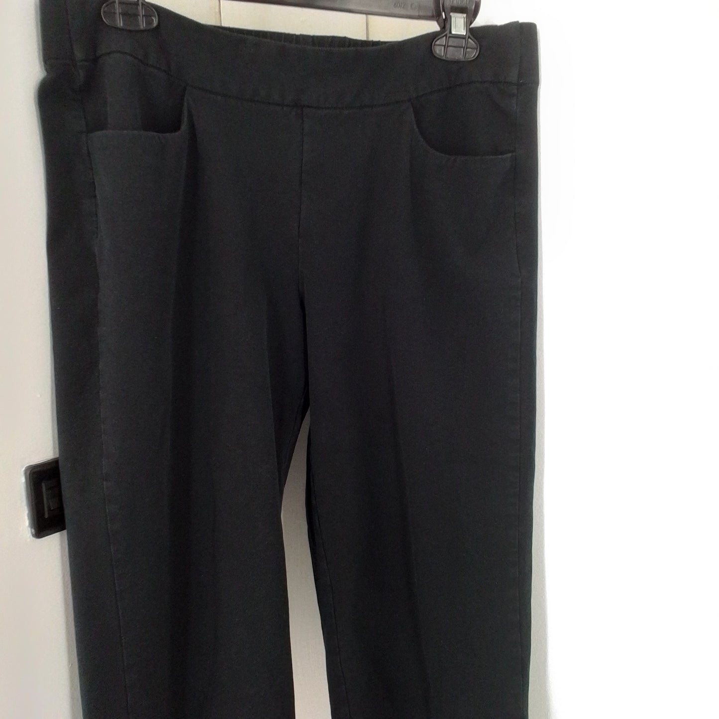 women's Isaac Mizrahi Live! capris