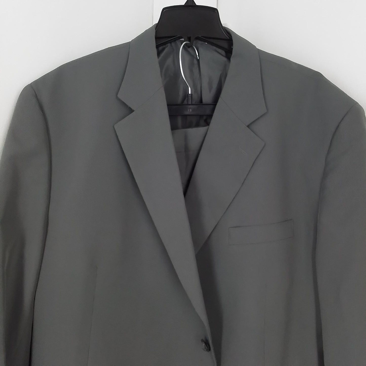 Men's Kings' Coutrt Business or Formal 2-piece Suit-- Blazer and Dress Pants