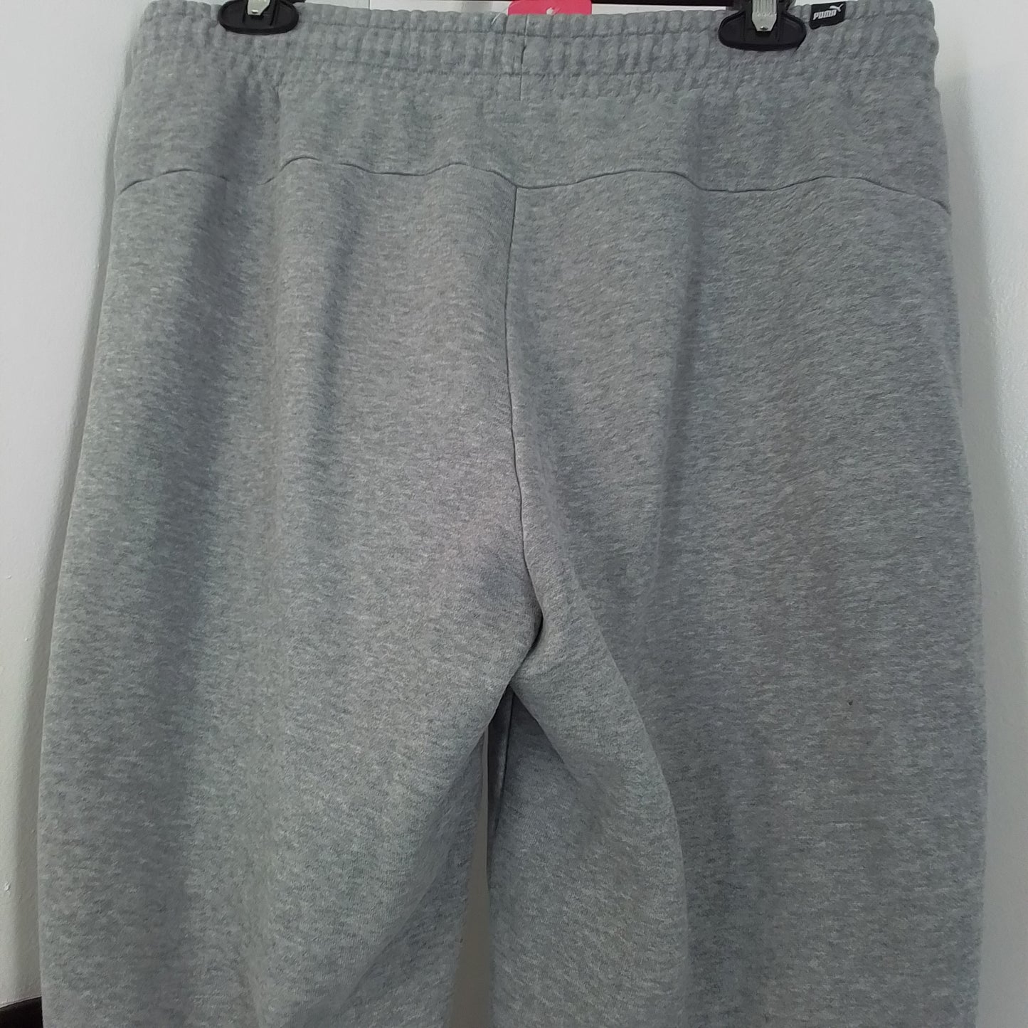 Puma Men's Grey Sweatpants - Size L