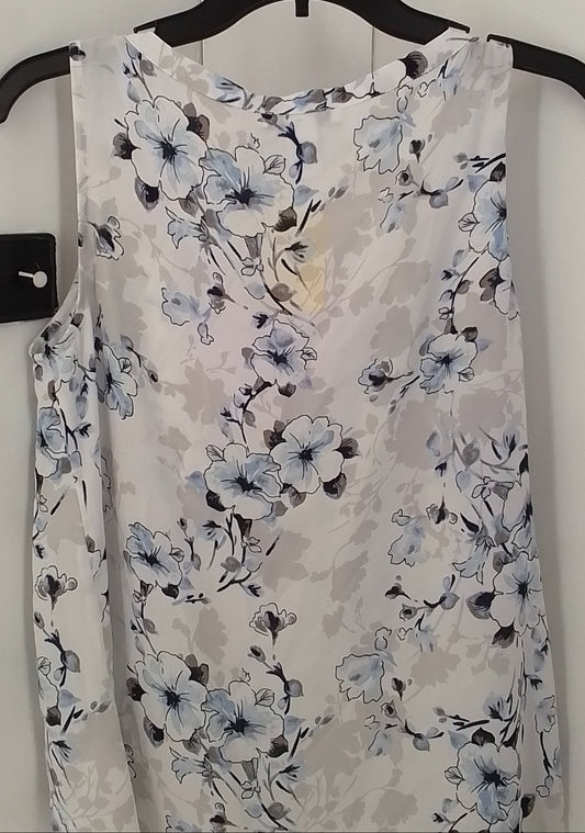 White House Black Market Women's White Blouse - Size S