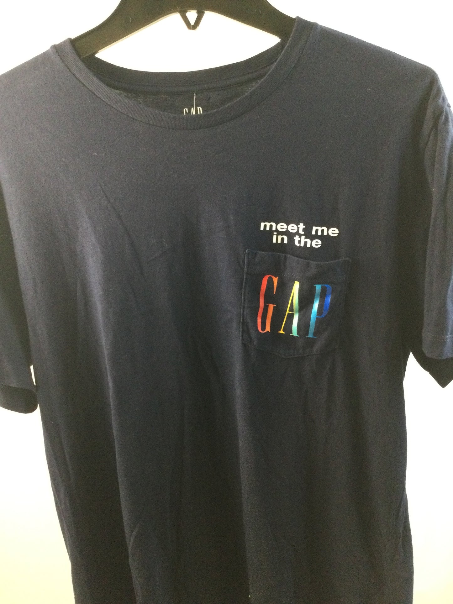 women's Gap t-shirt