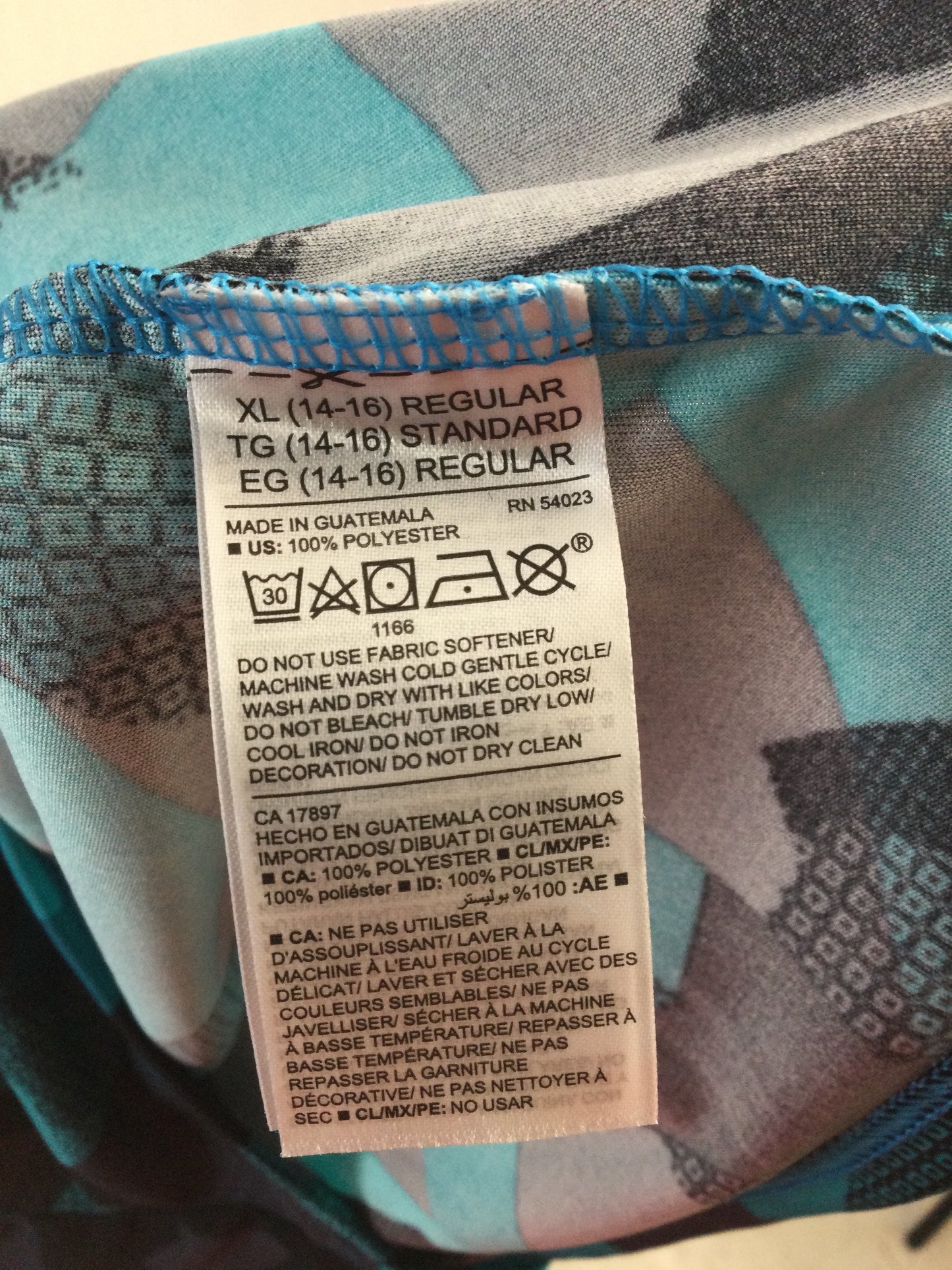 Boy's Old Navy Active Athletic Longsleeve