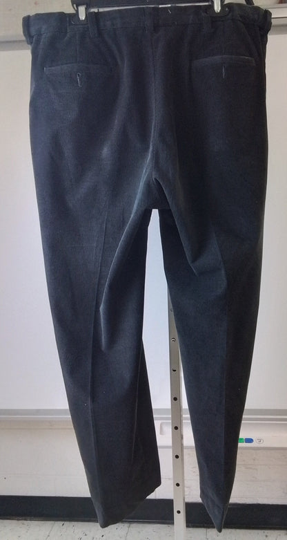 Haggar Men's Black Pants