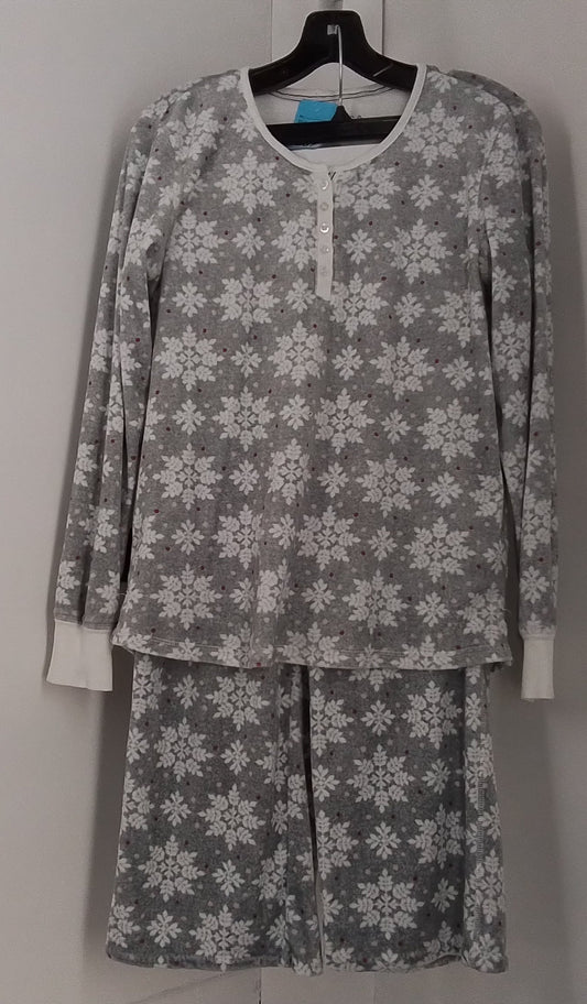 Nautica Women's Grey With Snowflake Pattern PJs