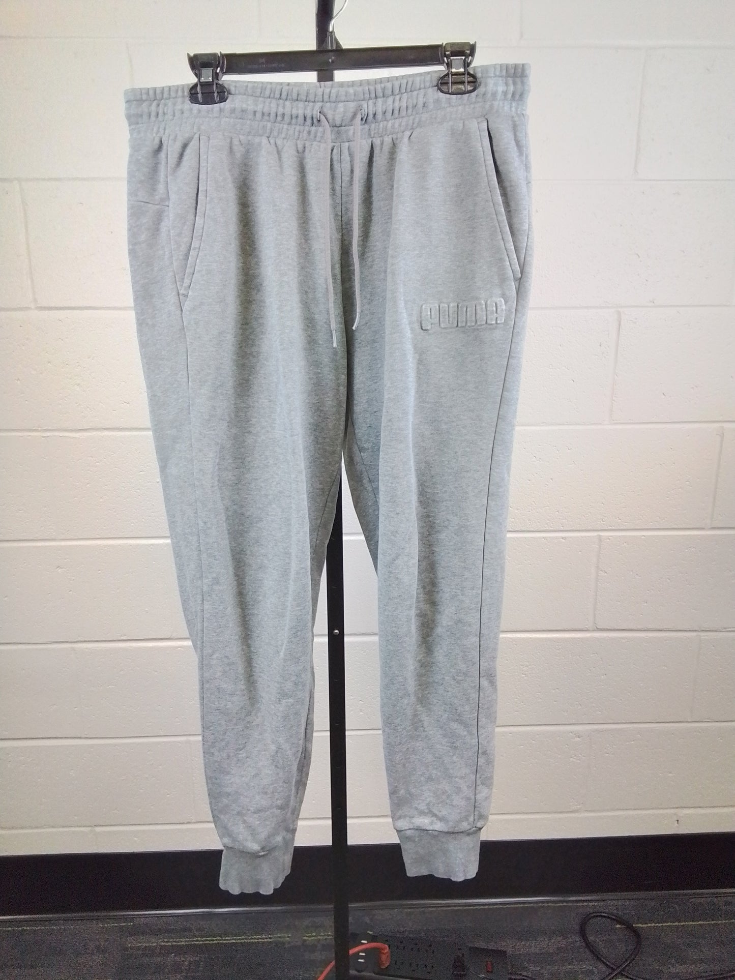 Puma joggers unisex Sz L