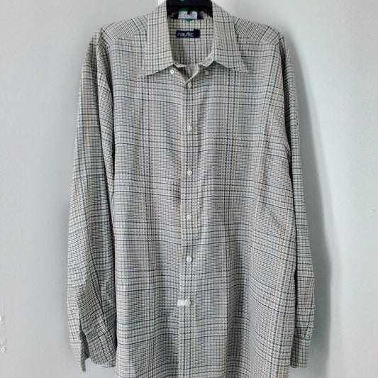 Men's Nautica button up shirt