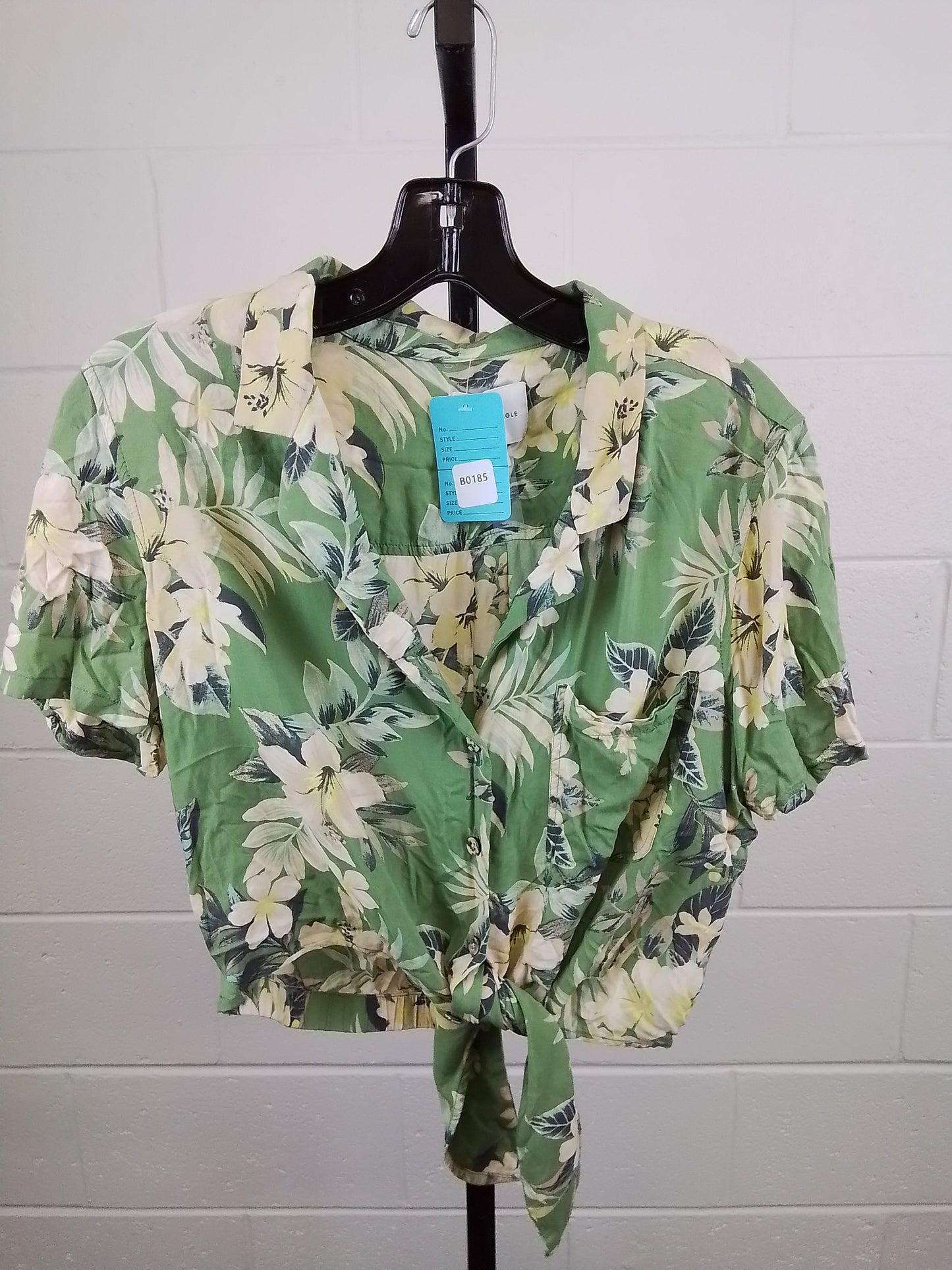 American Eagle Womens Sz S flower design shirt