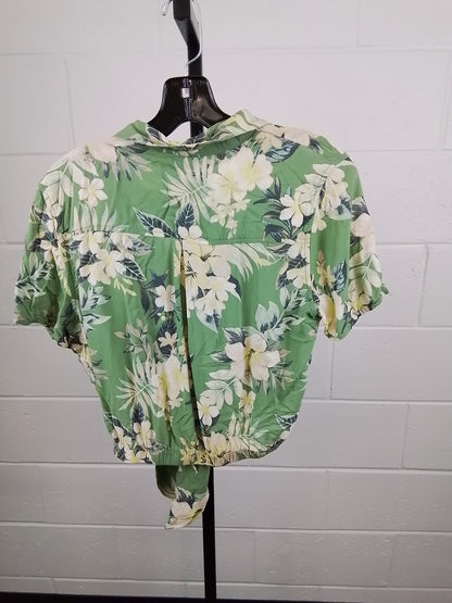 American Eagle Womens Sz S flower design shirt