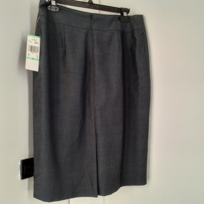 women's Evan-Picone skirt