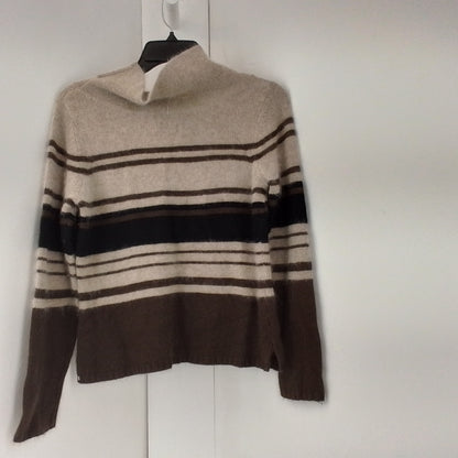 WOMEN SWEATER