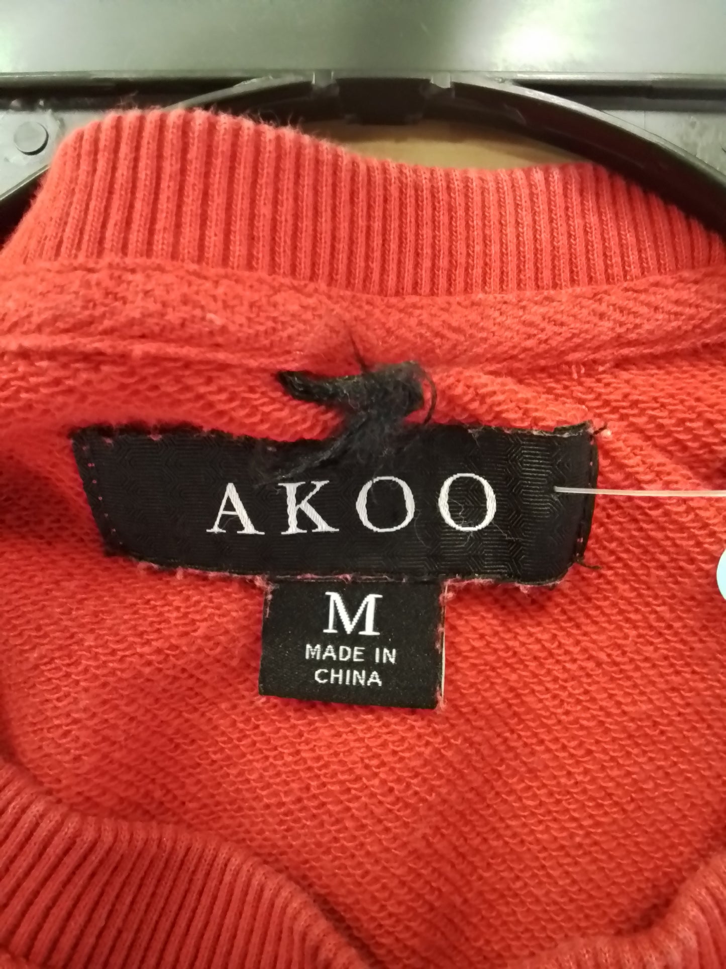 AKOO Sz M Sweater Long sleeve red