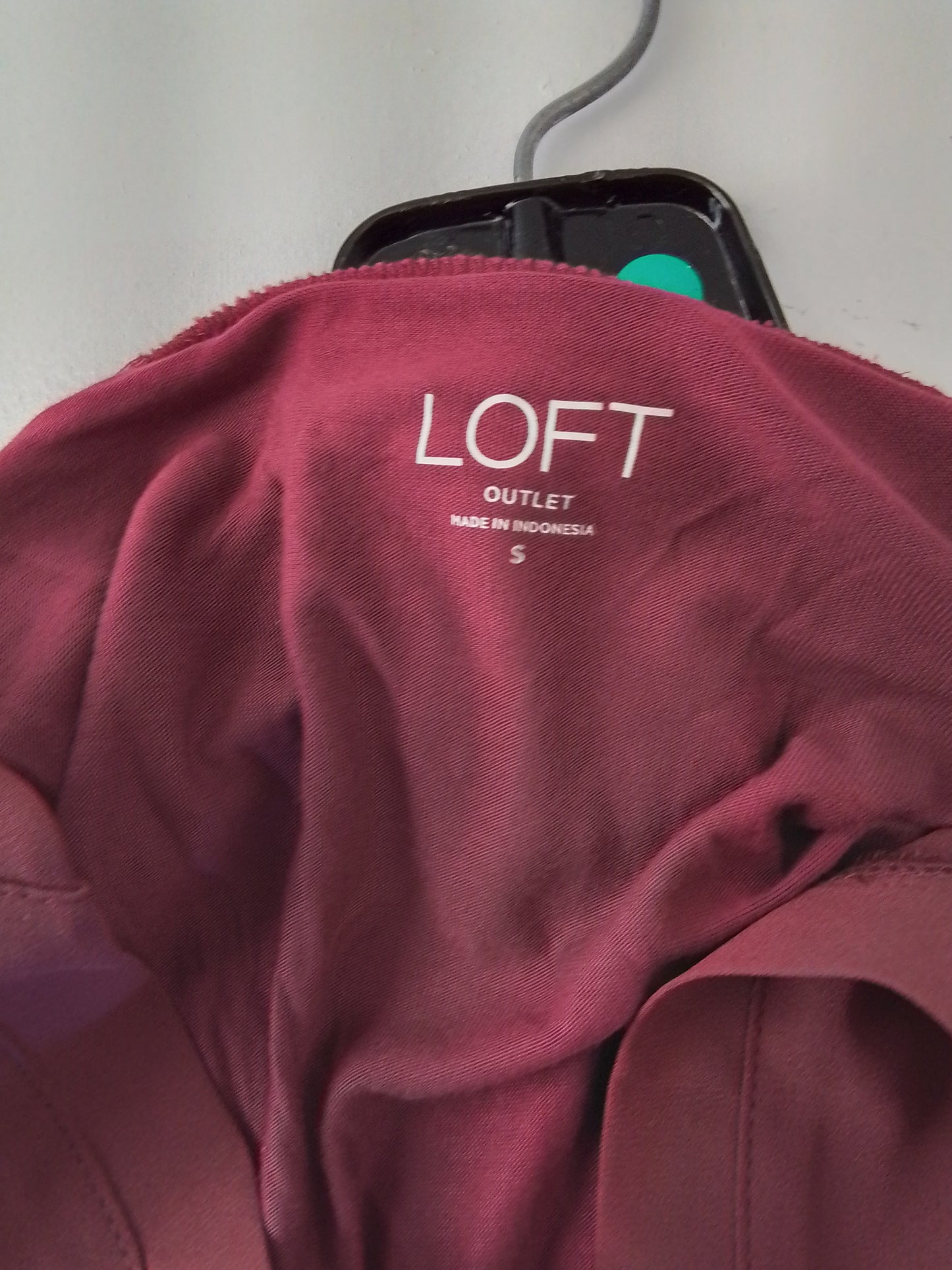 women's LOFT sleeveless blouse