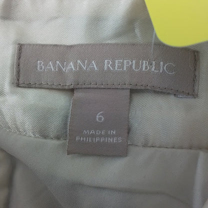 Banana Republic Womens White/Black Mini Skirt - Gently Used