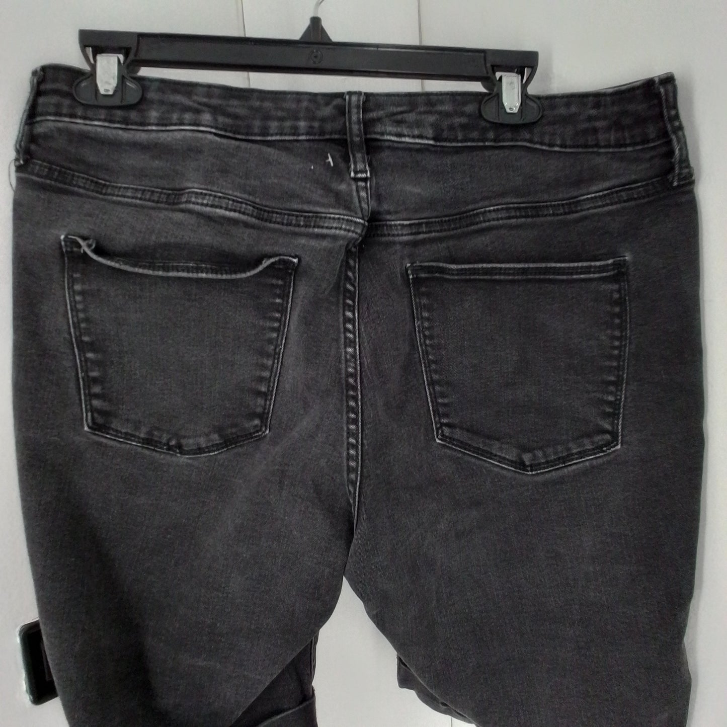 Universal Threads Women's Black jean Shorts - Cotton/Polyester