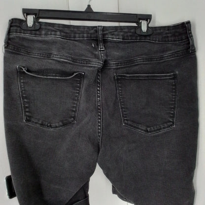 Universal Threads Women's Black jean Shorts - Cotton/Polyester