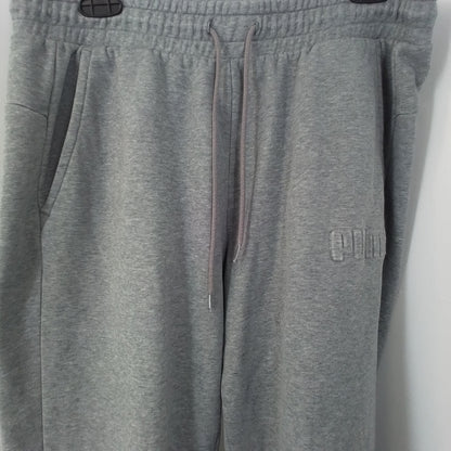 Puma Men's Grey Sweatpants - Size L