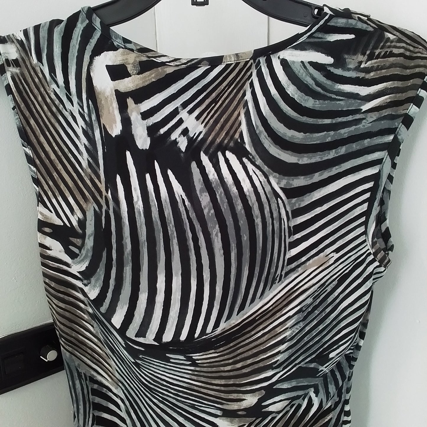 New Directions Womens Blouse, Size M, Black/Grey/White/Brown, Polyester