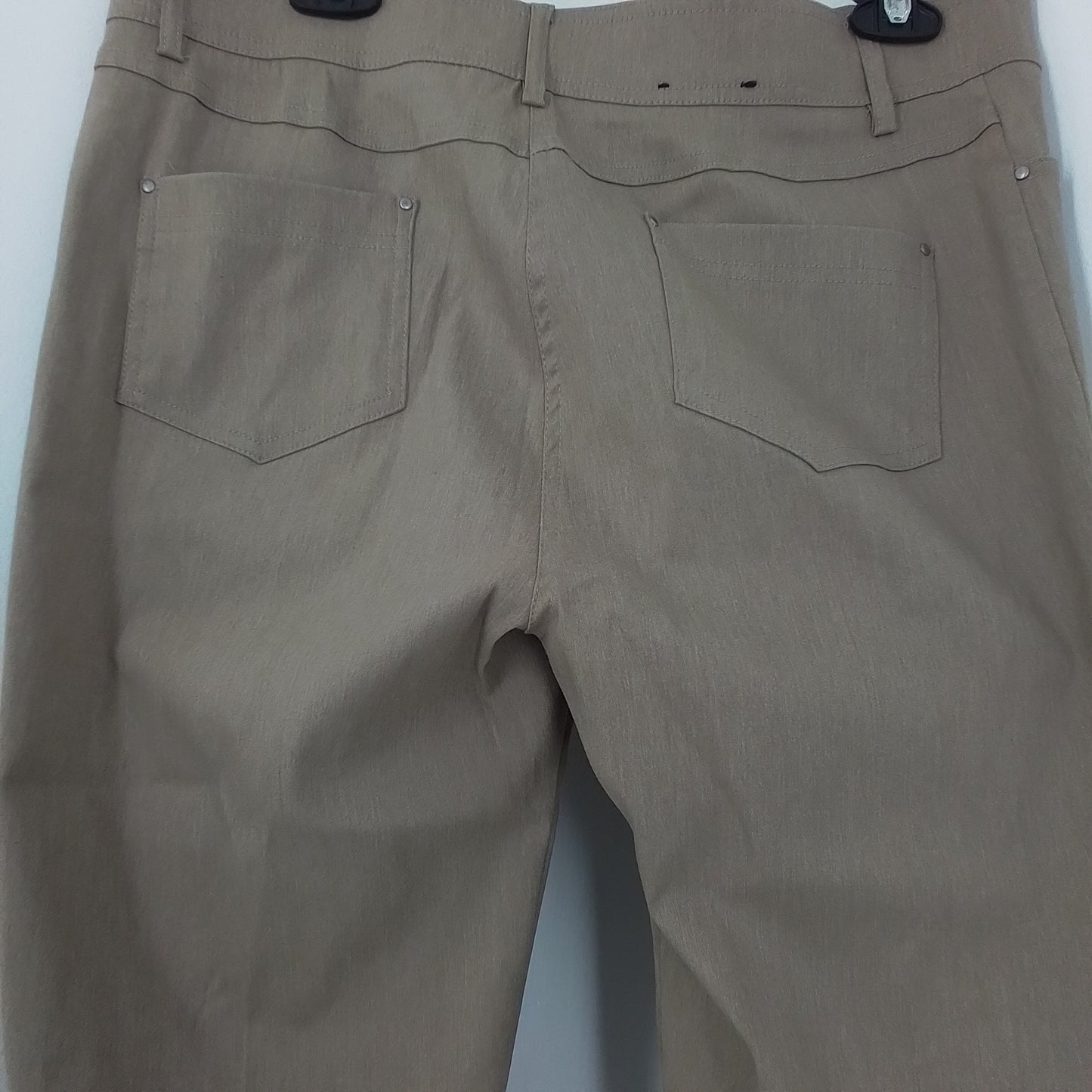 Women's Brown Blend Capris