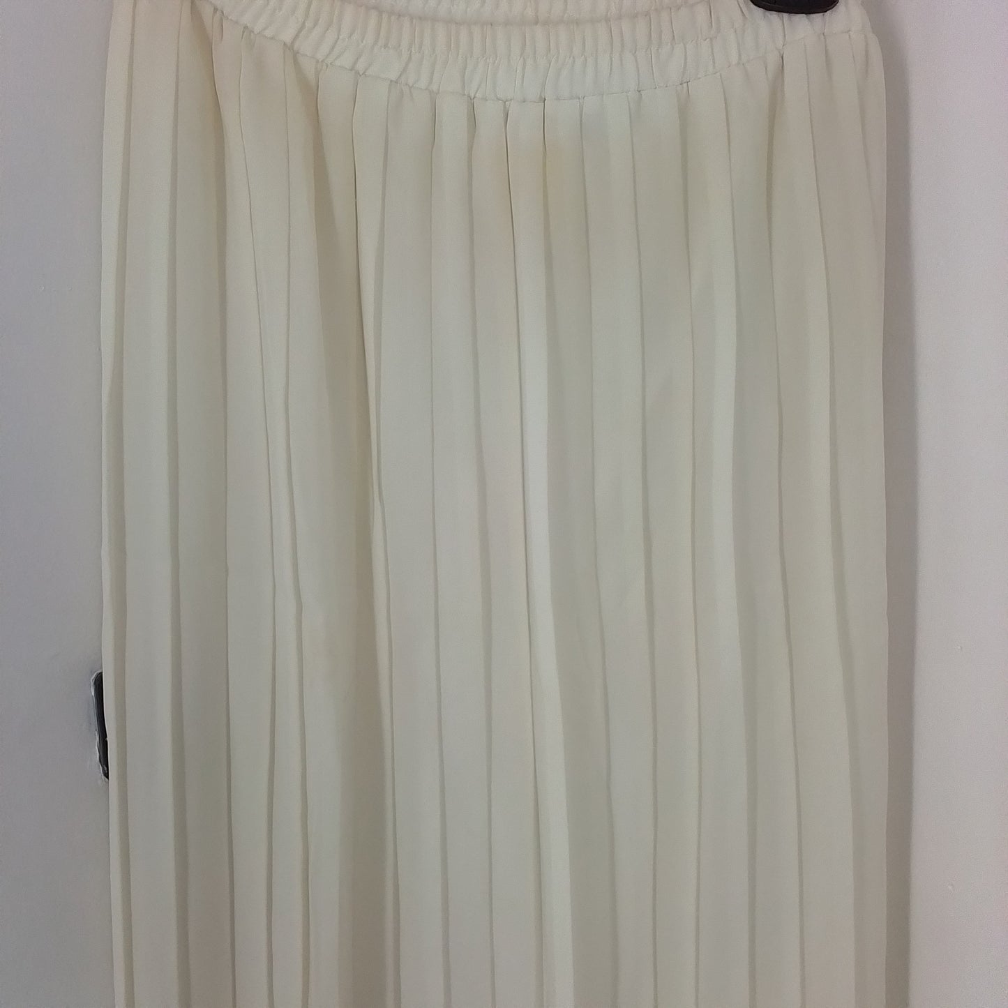 Women's White Polyester Skirt - Size 12