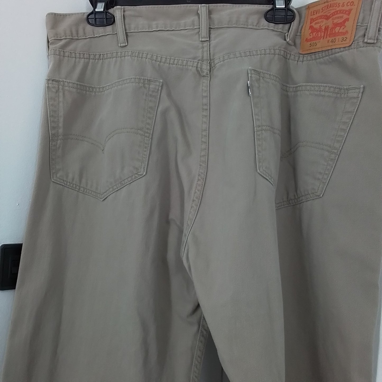 Levi Strauss & Co. Men's Brown Cotton Pants, Size 40-30