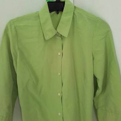 Liz Claiborne Women's Green Button Up Shirt