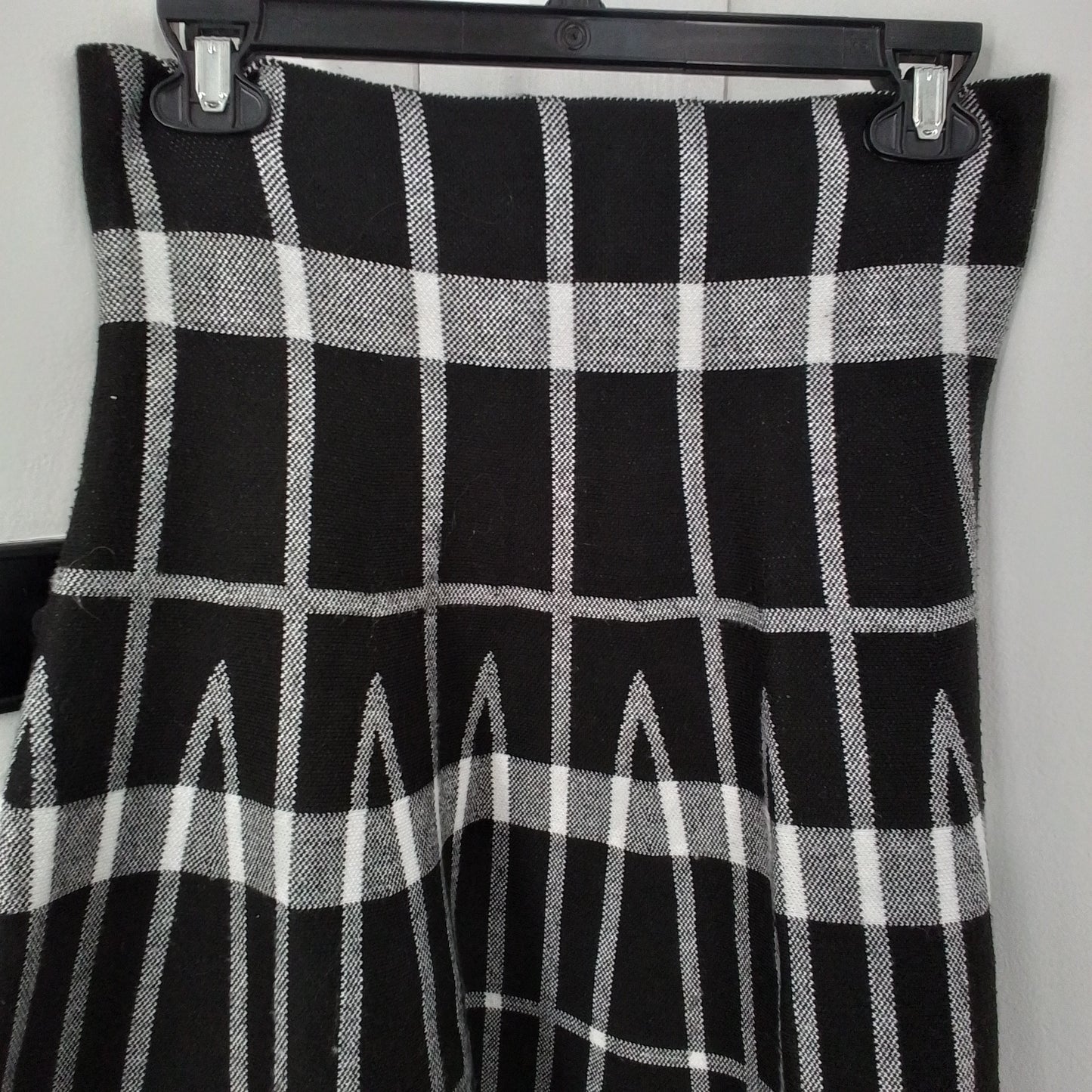 Women's Acrylic Skirt - Size L - White, Black, Grey