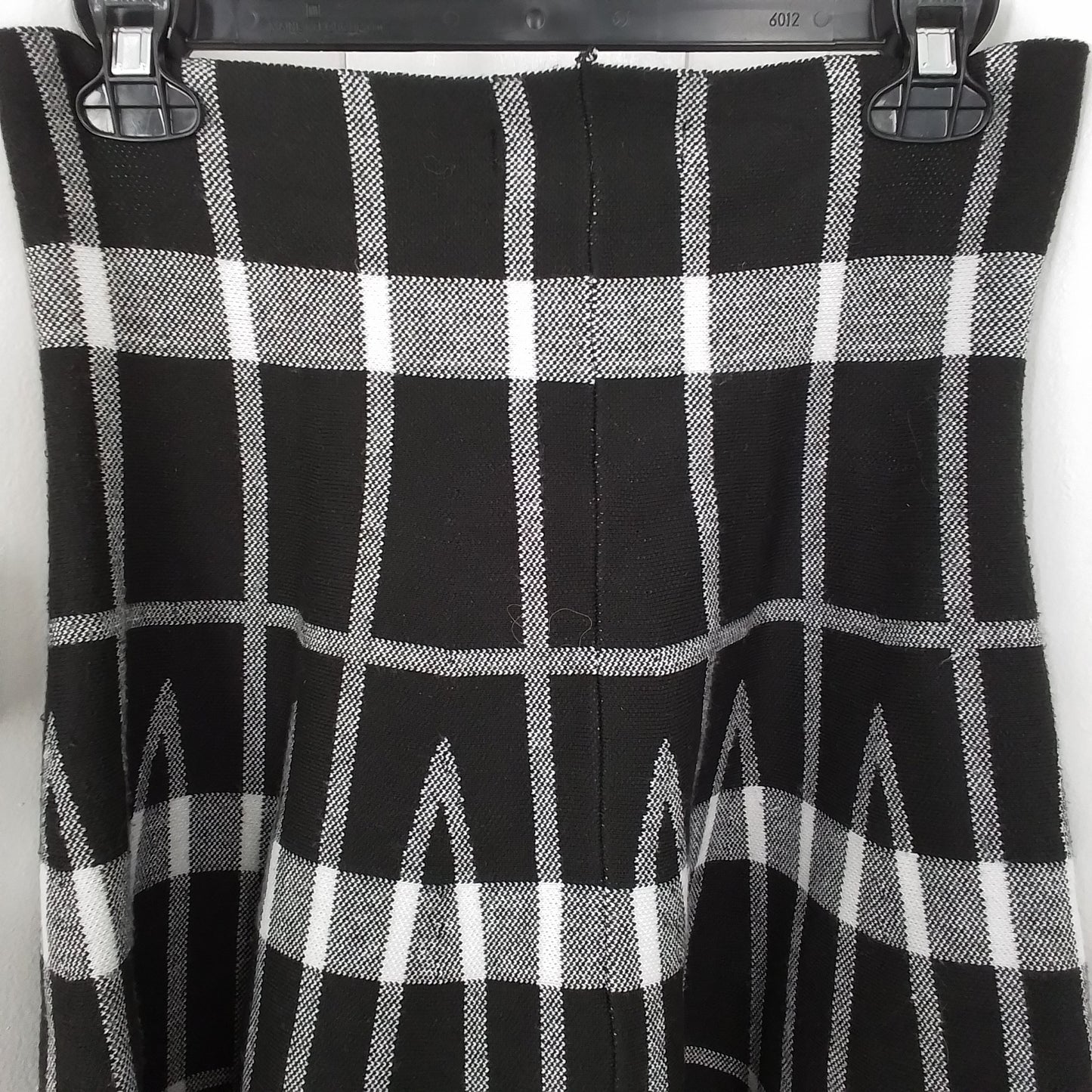 Women's Acrylic Skirt - Size L - White, Black, Grey