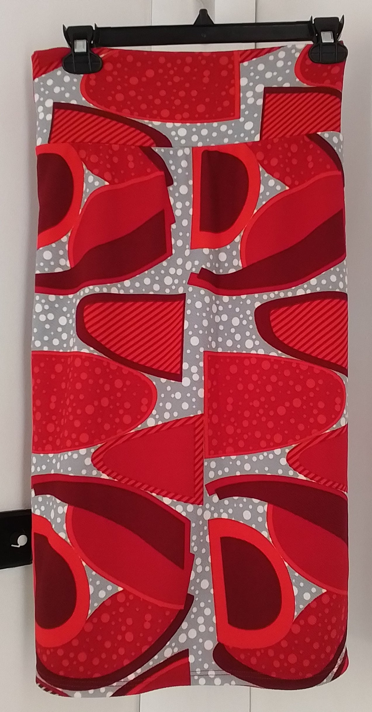 LuLaRoe Women's Skirt 3XL - Red, Grey, White