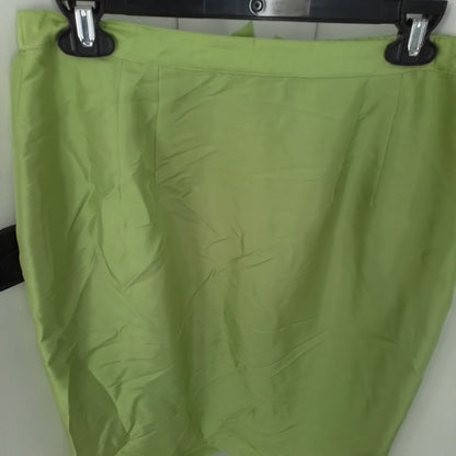 Women's Silk Green Skirt - Size 12
