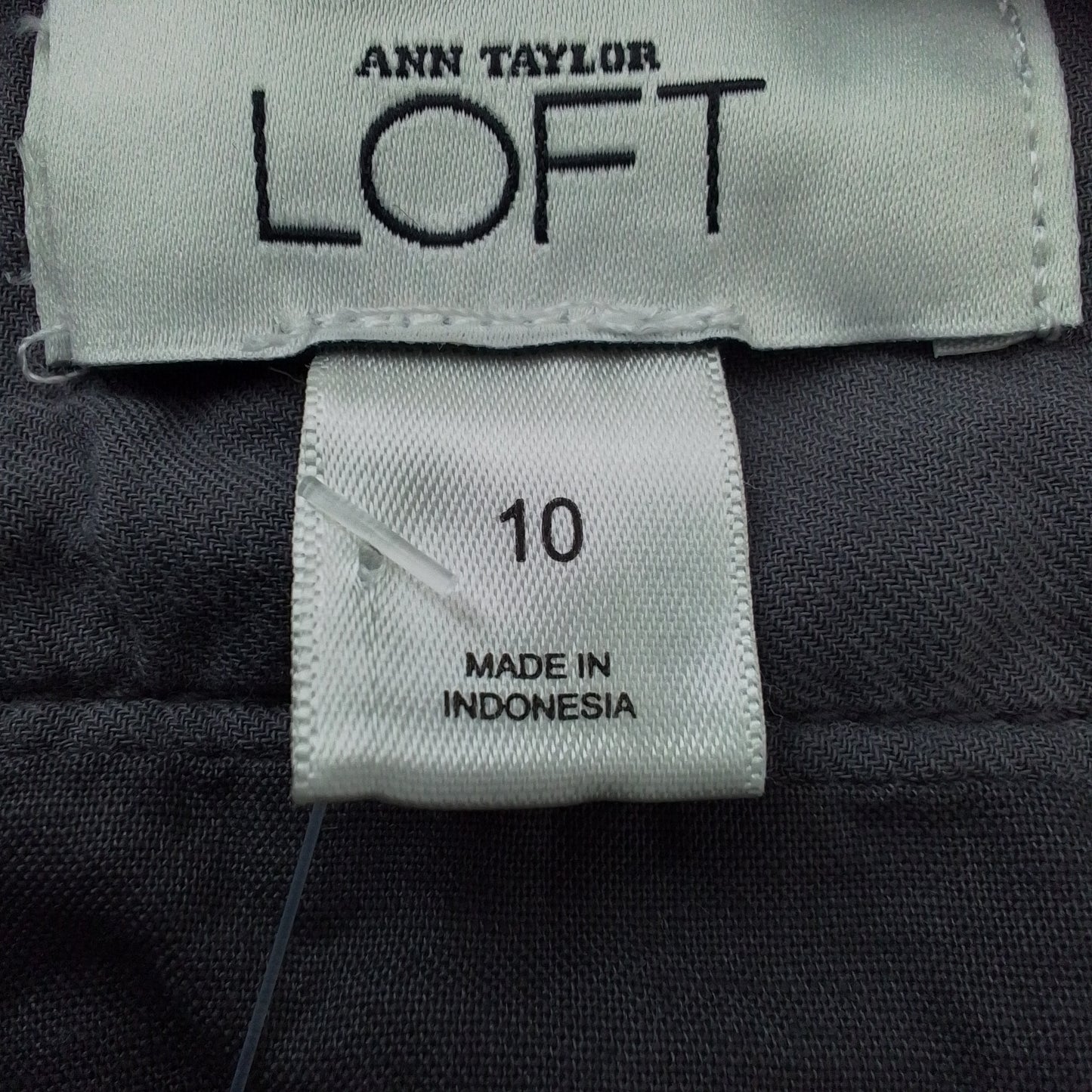 Ann Taylor Grey Cotton Skirt - Size 10