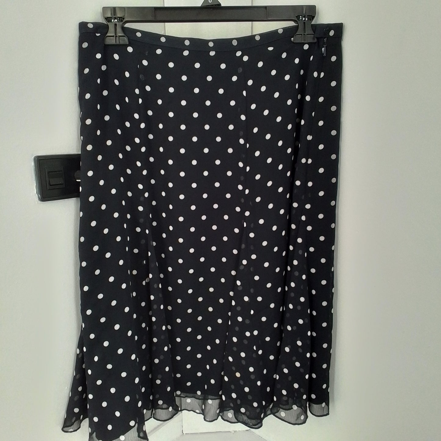 Liz & co. Women's Skirt - White/Black Polka Dot, Size 10