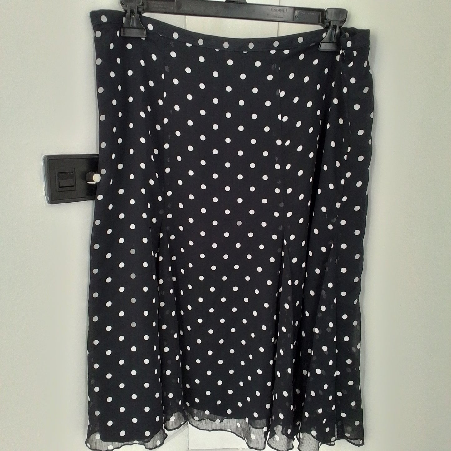 Liz & co. Women's Skirt - White/Black Polka Dot, Size 10