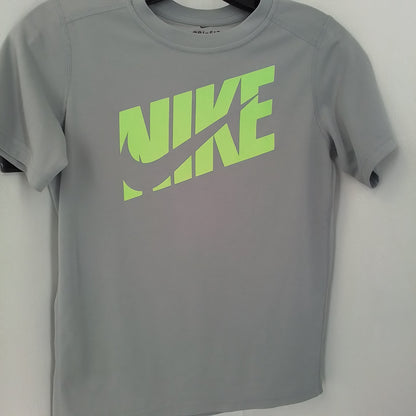 Nike kids Grey T-Shirt - Size M
