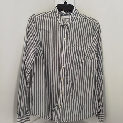 Kids Old Navy button up shirt L