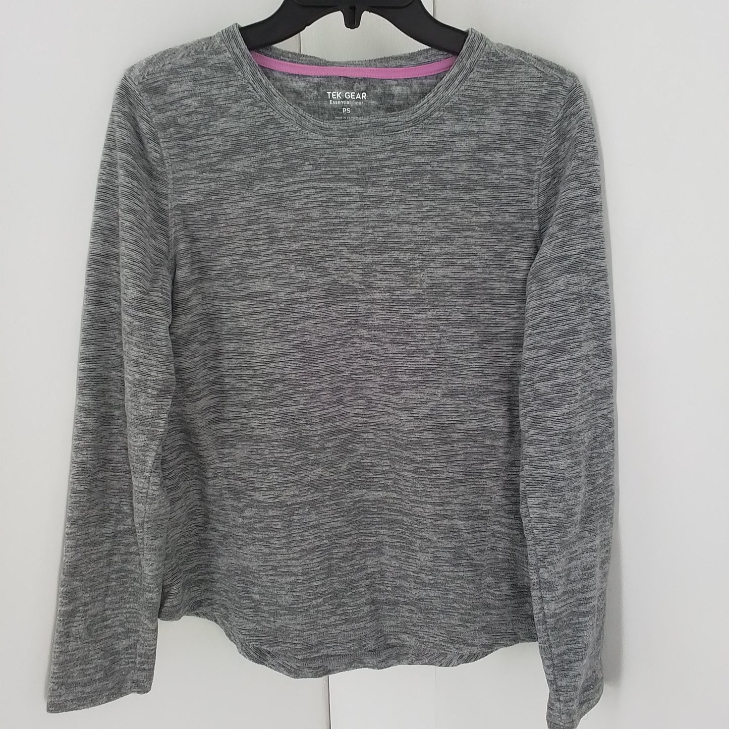 Tek Gear Women's Grey Shirt - Size PS