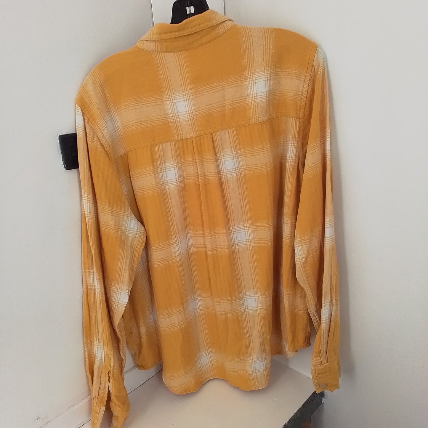 Women's XL Cotton Button Up Shirt - Yellow/White