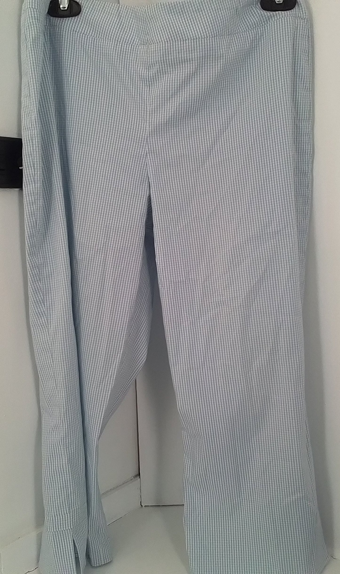 DKNY Women's Capris - White/Blue