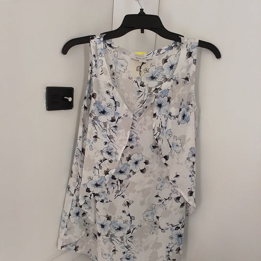 White House Black Market Women's White Blouse - Size S