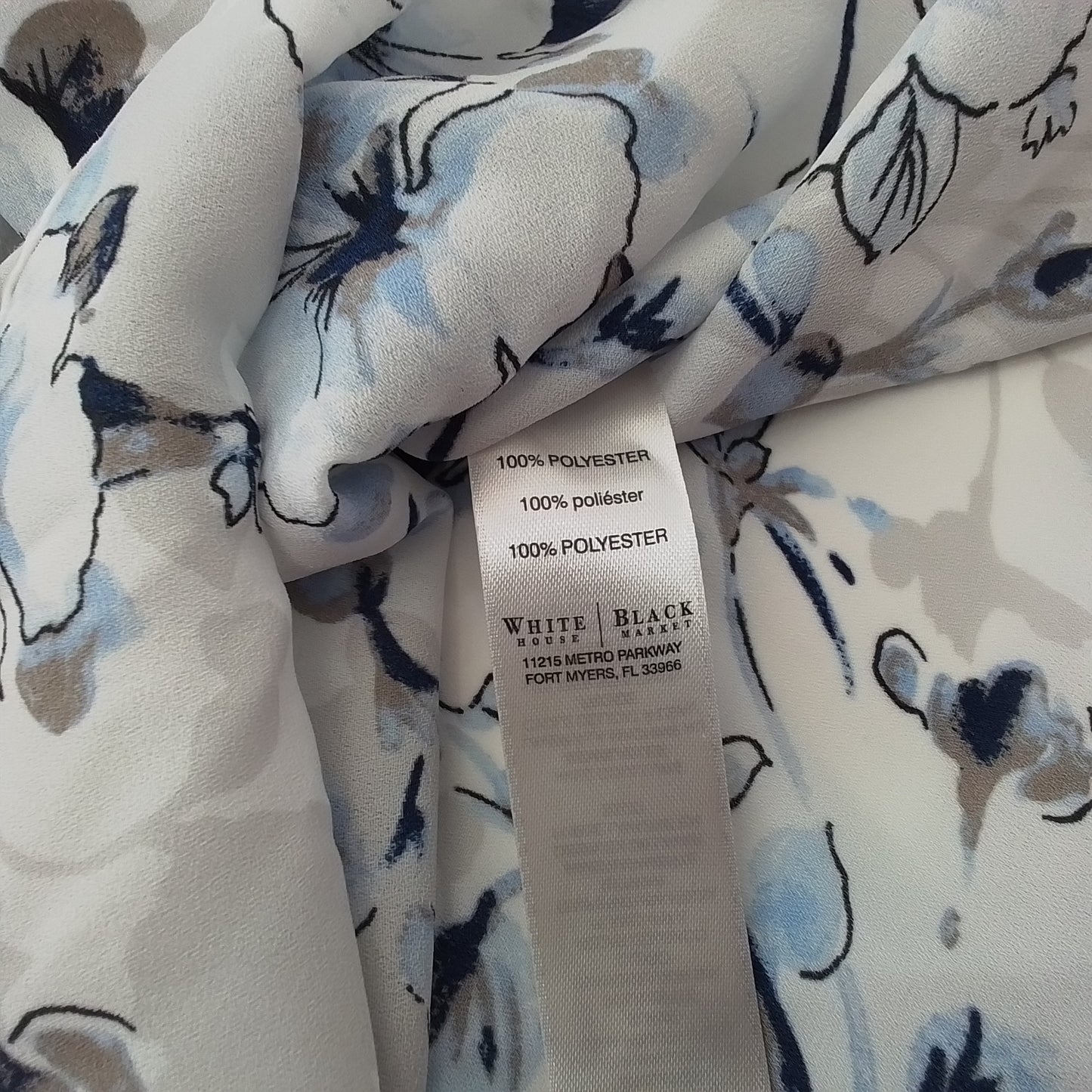 White House Black Market Women's White Blouse - Size S