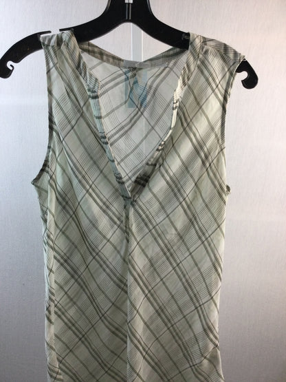 sleeveless blouse