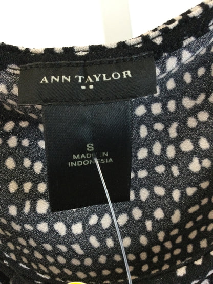 ann taylor black and white blouse